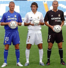 Cargar imagen en el visor de la galería, Camiseta Real Madrid 2003-04 Talla L
