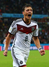 Cargar imagen en el visor de la galería, Camiseta Alemania 2014 Kroos Talla S
