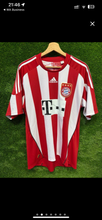 Cargar imagen en el visor de la galería, Camiseta Bayern Munich 2010-11 10 Robben
