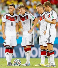 Cargar imagen en el visor de la galería, Camiseta Alemania 2014 Kroos Talla S

