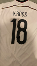 Cargar imagen en el visor de la galería, Camiseta Alemania 2014 Kroos Talla S
