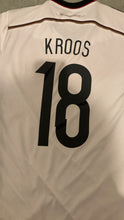 Cargar imagen en el visor de la galería, Camiseta Alemania 2014 Kroos Talla S
