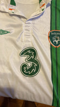 Cargar imagen en el visor de la galería, Camiseta visitante Irlanda Umbro 2012-12
