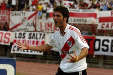 Cargar imagen en el visor de la galería, Camiseta River Plate 2004-05 L
