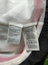 Cargar imagen en el visor de la galería, Chaqueta juventus 2023-24 S
