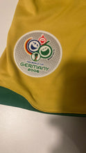 Cargar imagen en el visor de la galería, Camiseta selección Brasil 2006Talla L 9 Ronaldo
