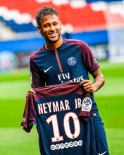 Cargar imagen en el visor de la galería, Camiseta Paris Saint-Germain 2017/18 Neymar Jr #10 |Talla M | Buen estado
