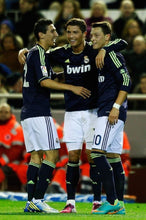 Cargar imagen en el visor de la galería, Camiseta Real Madrid 2012/13 Third | Mesut Özil #23  Talla M  | Muy buen estado

