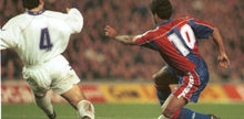 Cargar imagen en el visor de la galería, Dorsal 10 FC Barcelona 1992-94
