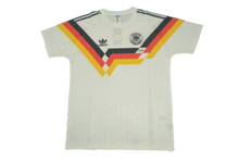 Cargar imagen en el visor de la galería, Camiseta Alemania 1990 M

