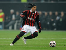 Cargar imagen en el visor de la galería, Camiseta AC Milan 2009-10 80 Ronaldinho M

