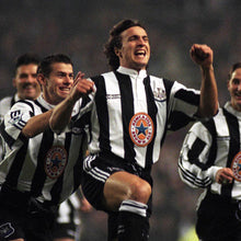 Cargar imagen en el visor de la galería, Camiseta Newcastle 1995-97 9 Shearer M

