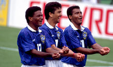 Cargar imagen en el visor de la galería, Camiseta Brasil Pentacampeaó
