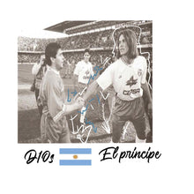 Cargar imagen en el visor de la galería, Camiseta El D10S y el príncipe de Argentina

