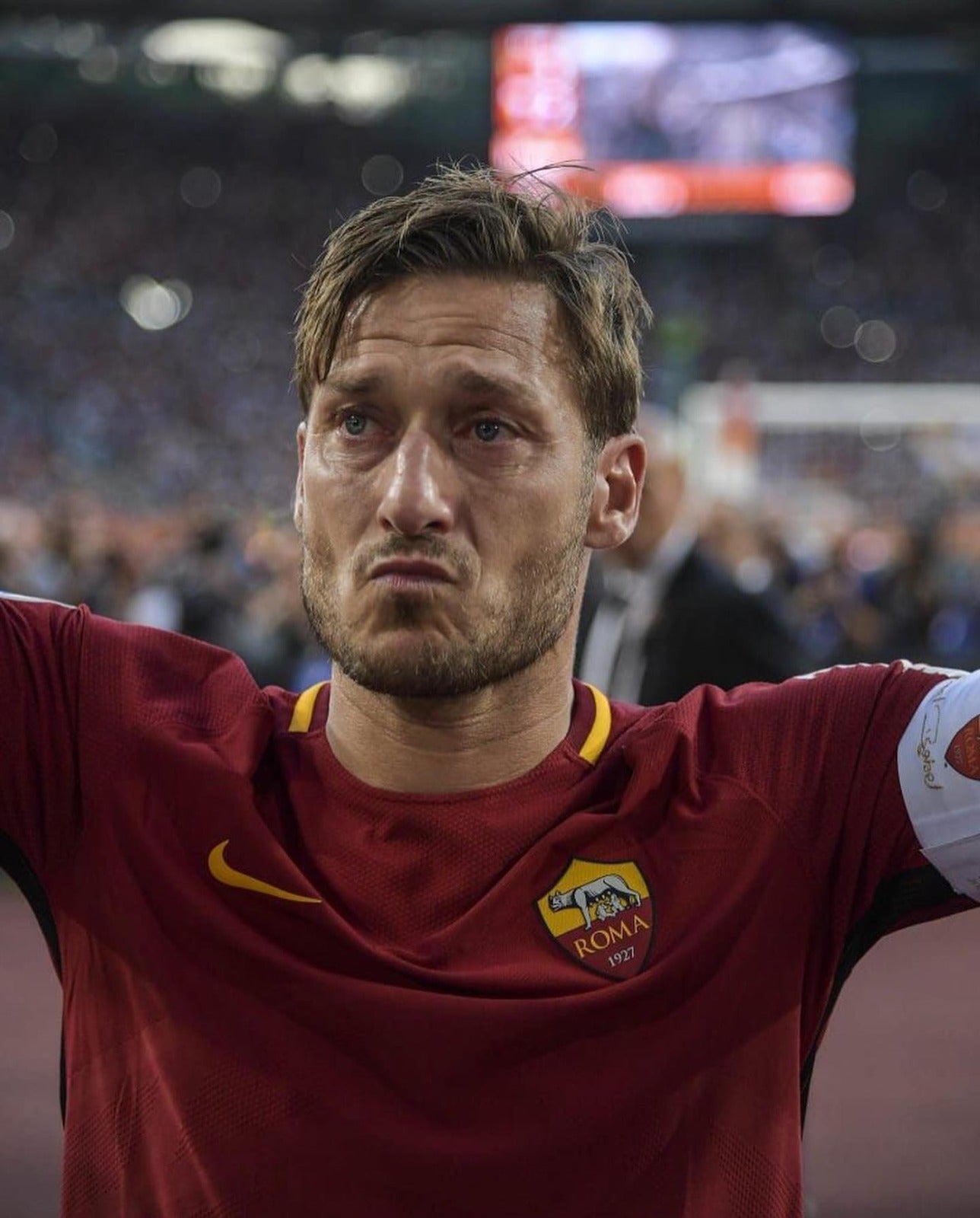 Camiseta Totti 10 –