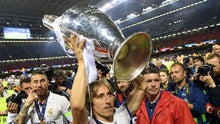 Cargar imagen en el visor de la galería, Camiseta Reyes de Europa
