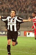 Cargar imagen en el visor de la galería, Camiseta Juventus 1997-98 Del Piero XL
