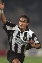 Cargar imagen en el visor de la galería, Camiseta Juventus 1997-98 Del Piero XL
