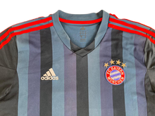 Cargar imagen en el visor de la galería, Camiseta visitante Bayern Munich 2013-14 L
