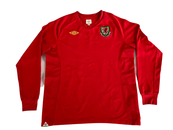 Camiseta Gales 2010-11  # Church L